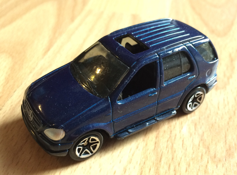 Matchbox Mercedes Benz ML 430